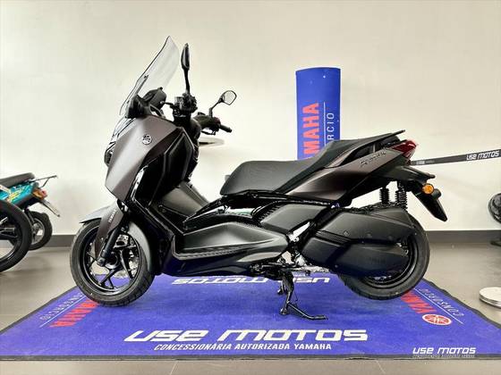 YAMAHA XMAX 300 CONNECTED ABS YAMAHA XMAX 300 CONNECTED ABS
